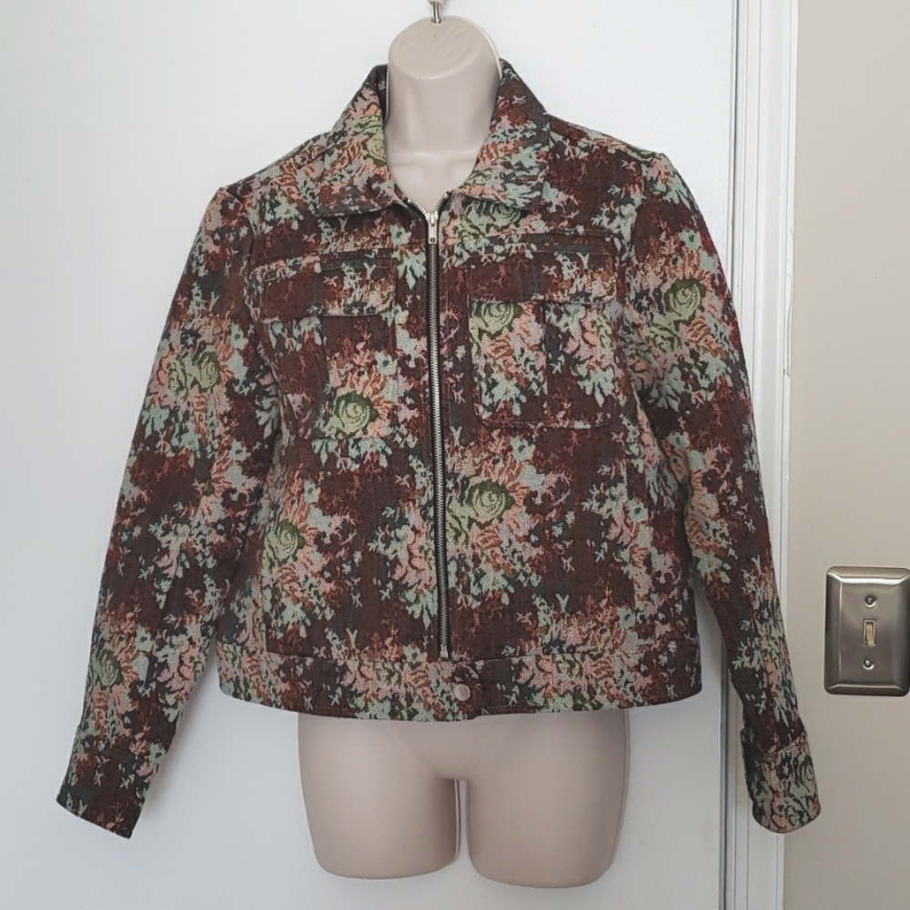 Urban Outfitters Floral Jacquard Truckers Jacket Size M Floral Tapestry